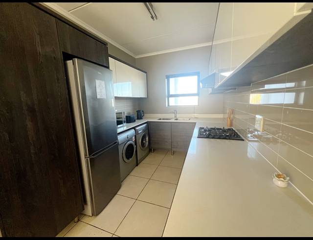2 BEDROOM APARTMENT TO LET IN SANDOWN ESTATE